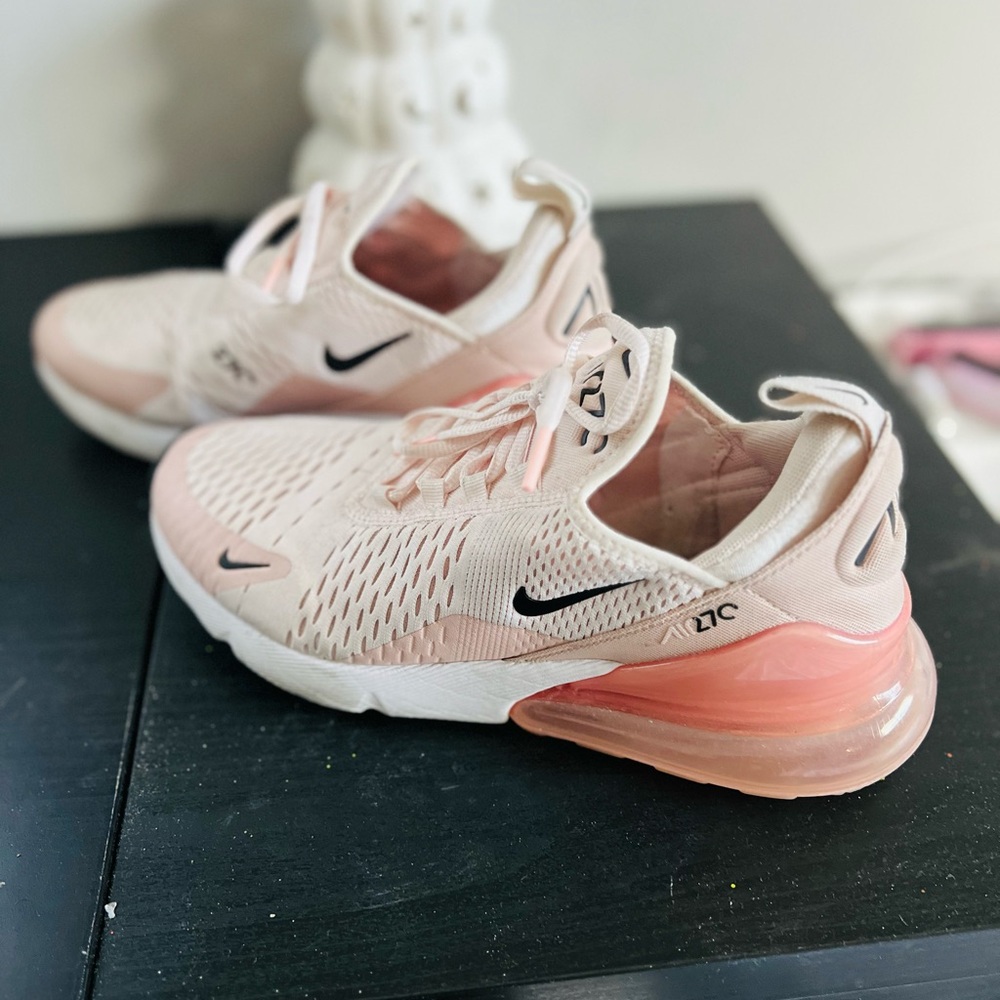 Nike Air Max 270 Light Pink Sneakers